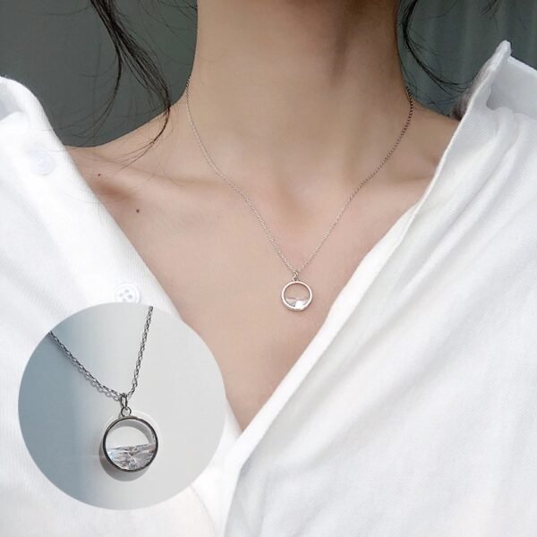 Collier Cercle & Cristal Transparent – Élégance Pure 💎