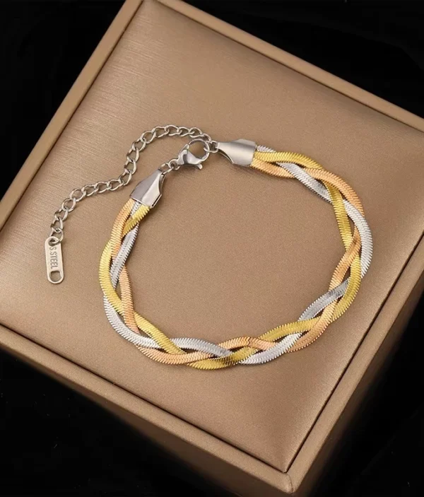 Bracelet Design Tressé Chic 💫