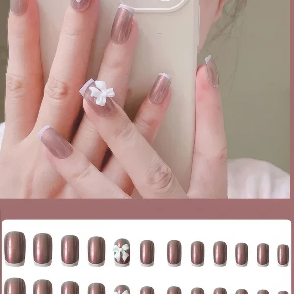 Faux Ongles avec Nœuds 3D - Effet Chrome 💅