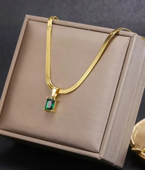 Collier Pendentif Pierre Rectangulaire ✨