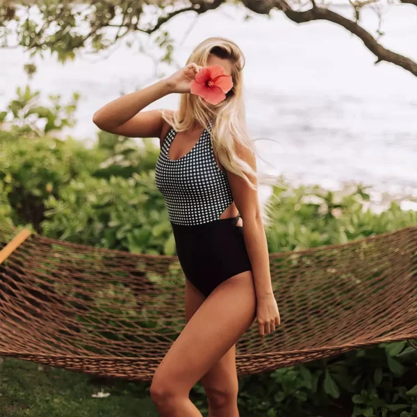 Maillot de Bain 1 Pièce - Élégance Carreaux