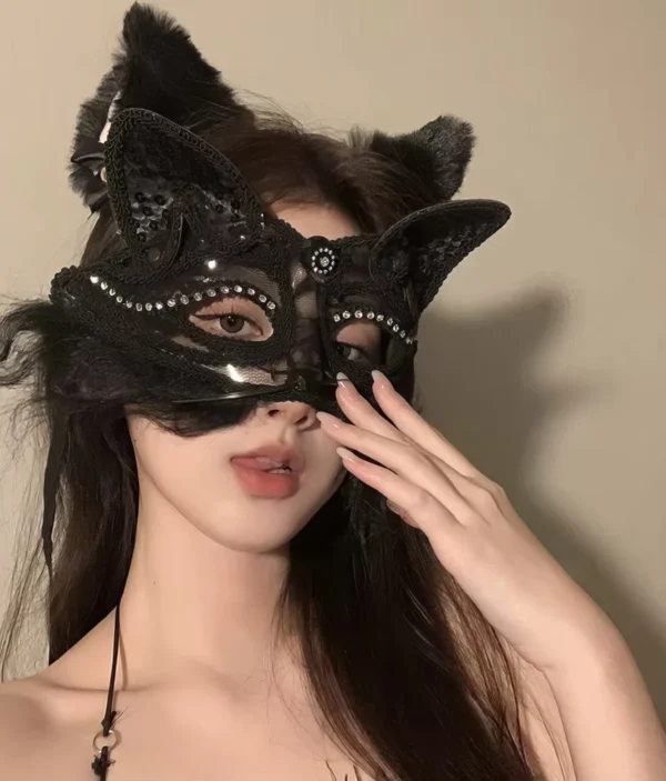 Masque Chat en Dentelle & Strass 😼