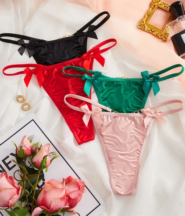 String à Chaîne Dorée - Satin Sensuel 🖤