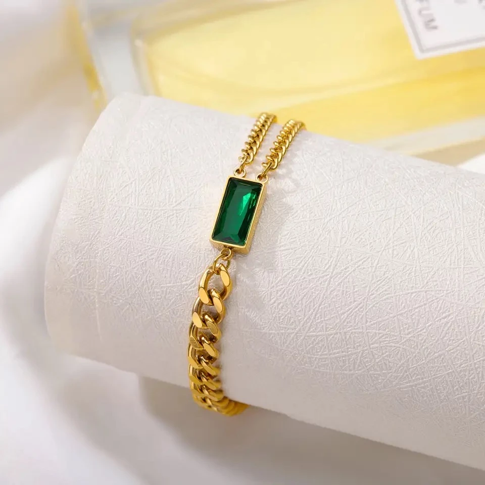 Bracelet Chaîne Dorée avec Pierre Verte – Image 2