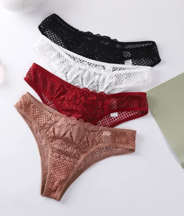 Culotte en Dentelle Florale et Résille 🤍
