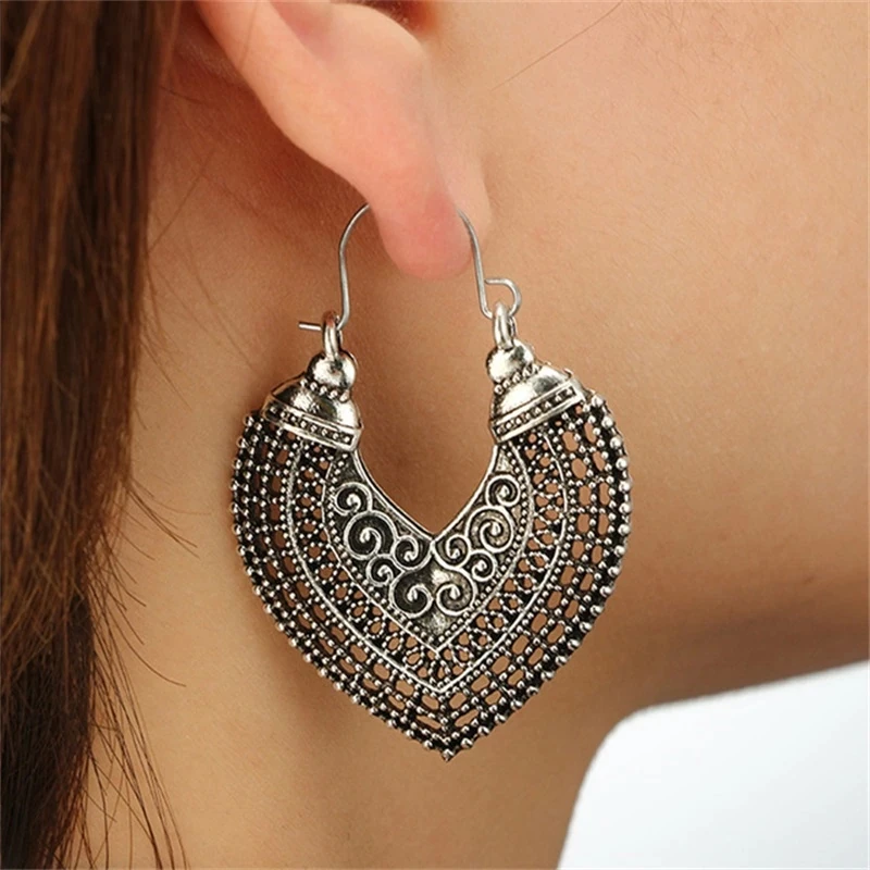 Boucles d’Oreilles Pendantes Cœur ❤️