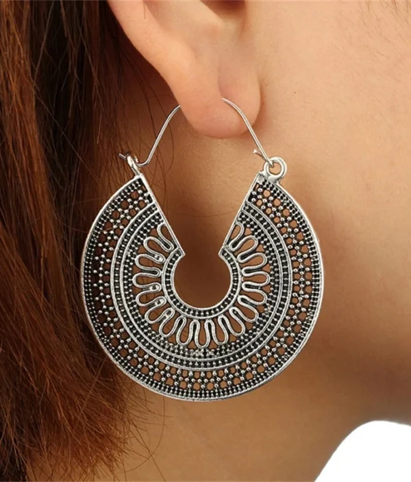 Boucles d’Oreilles Pendantes Bohèmes 🌙