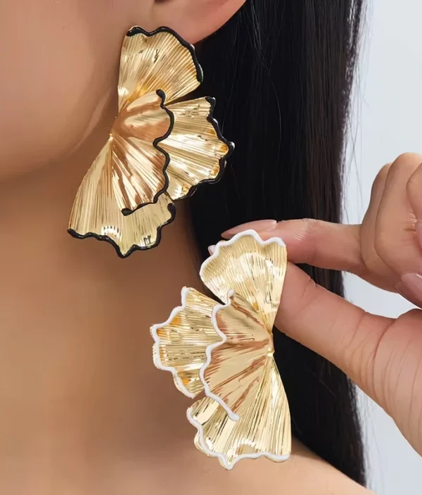 Boucles d’Oreilles Pendantes - Élégance Florale