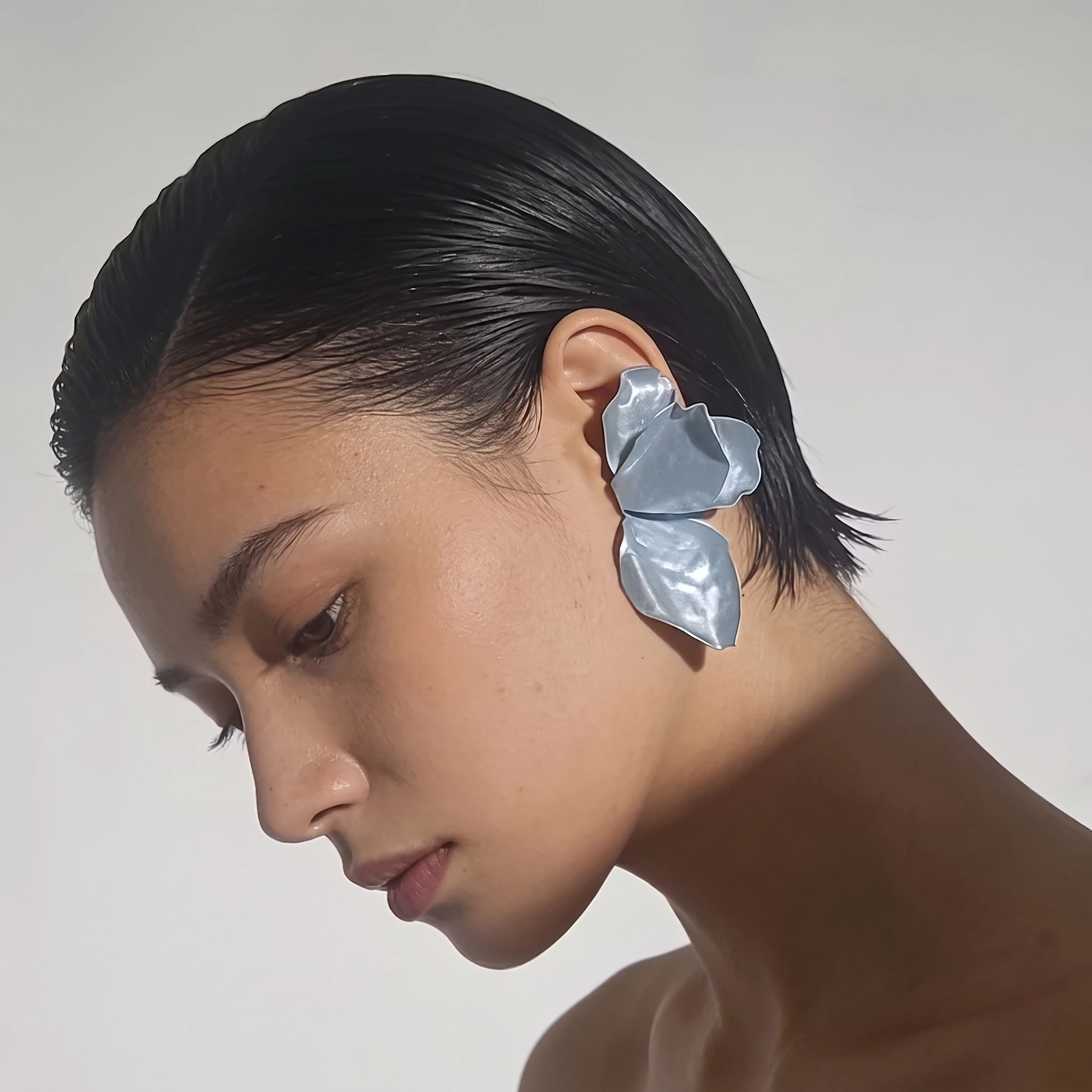 Boucles d’Oreilles Pendantes - Fleurs Plissées Élégantes