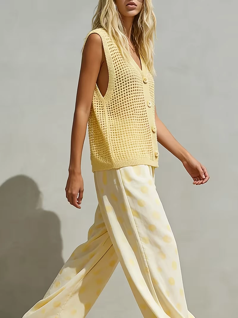 Gilet Sans Manches Femme en Maille Ajourée - Boutonné – Image 4